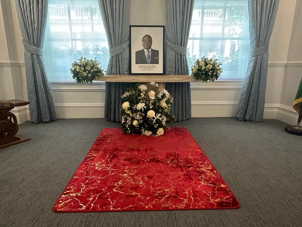 Mort de SEM Henri Konan Bedié / Un livre de condoléances ouvert à l’Ambassade