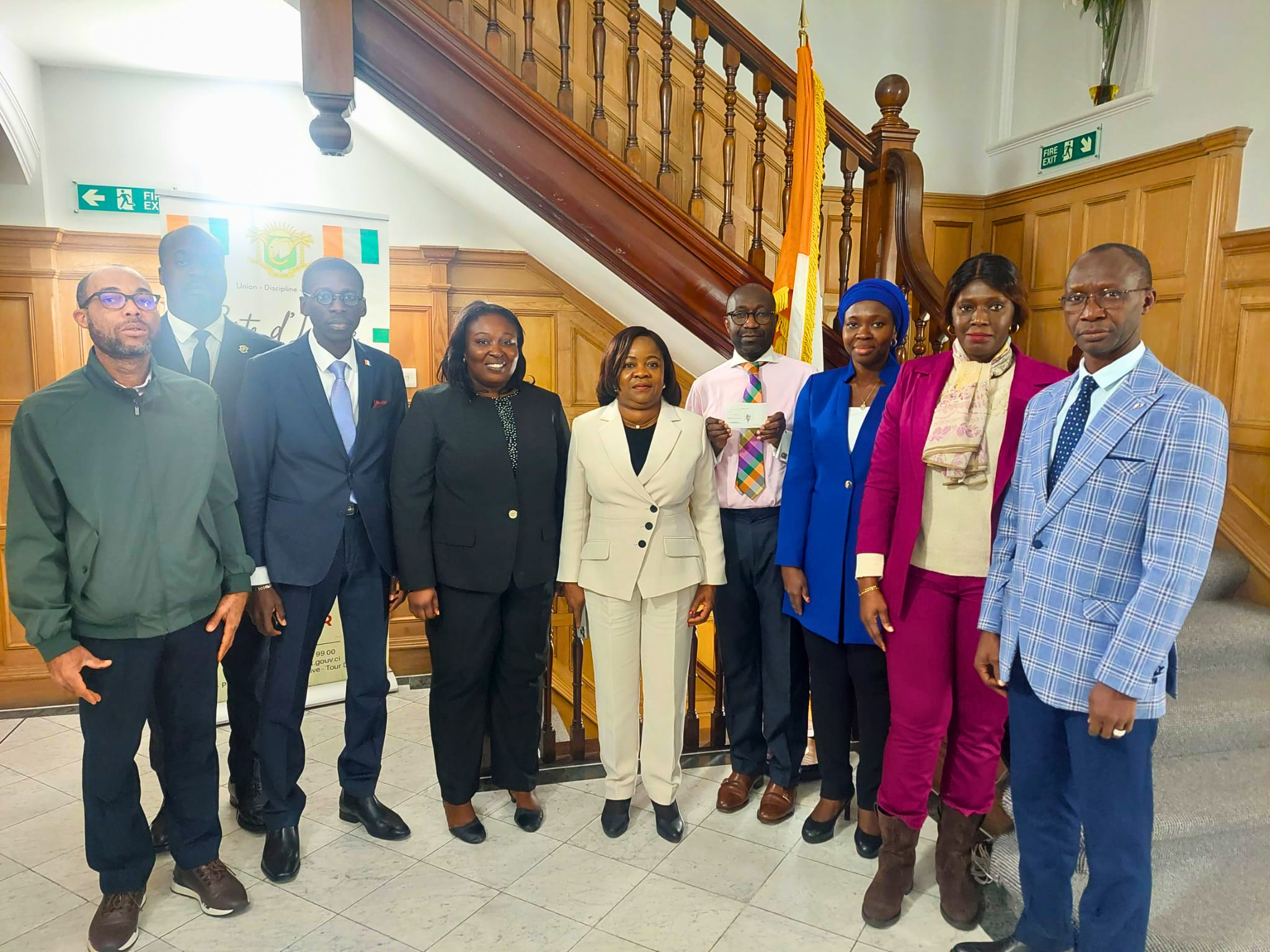 Modernisation de l’état civil et identification : mission de prospection de l’ONECI au Royaume-Uni